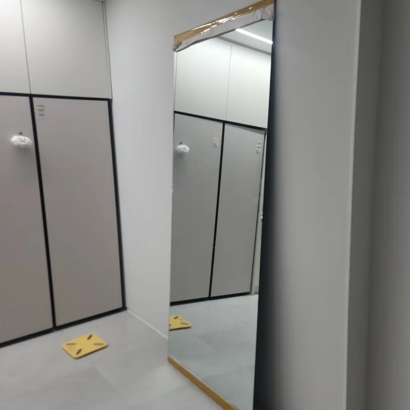 방수 거울장 도어 교체 작업